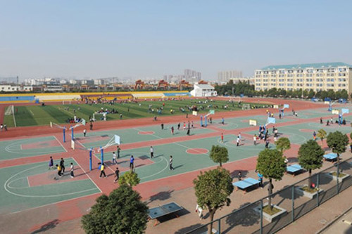湖北工業大學西區體育場