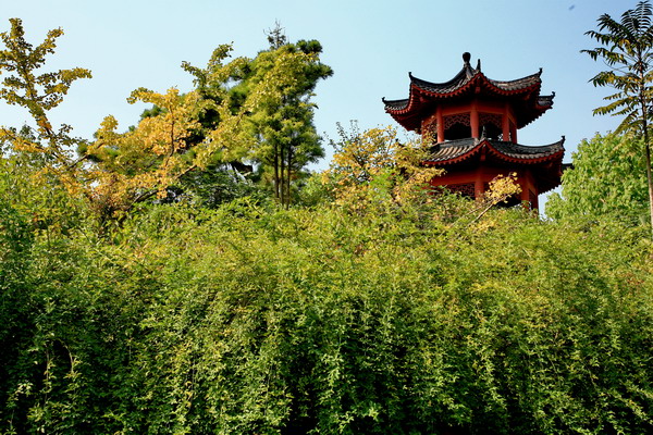 湖北經濟學院“學無止境”亭