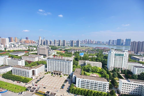 湖北大學校園全景