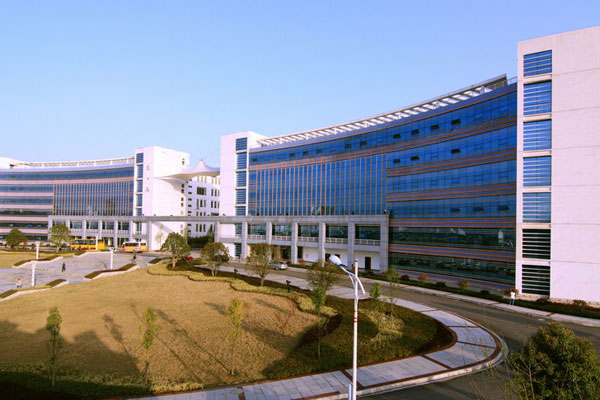 咸寧職業技術學院明德廣場