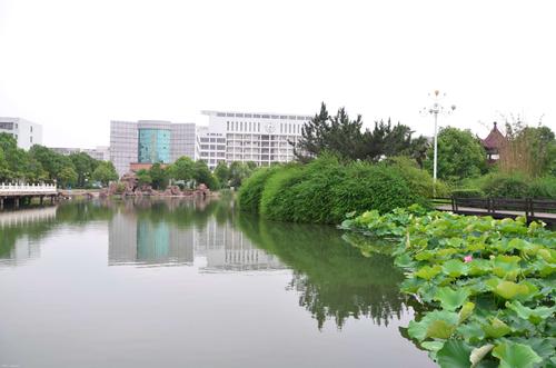 仙桃職業學院校園風光